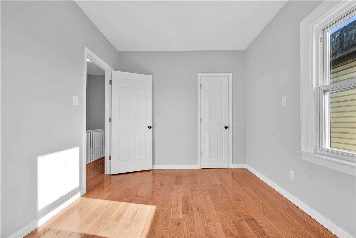 Single Family 190  Queens, NY 11423, MLS-812152-30
