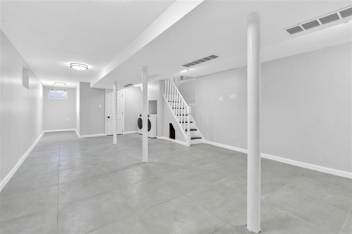 Single Family 190  Queens, NY 11423, MLS-812152-42