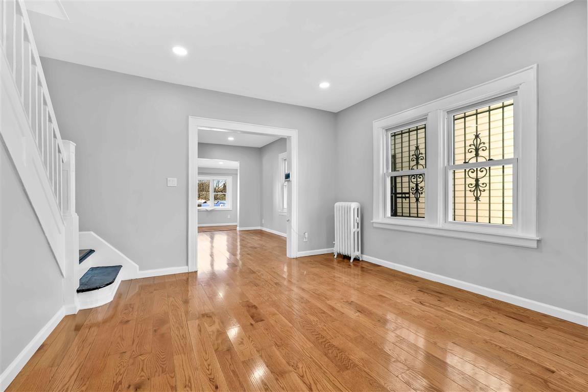 Single Family 190  Queens, NY 11423, MLS-812152-9