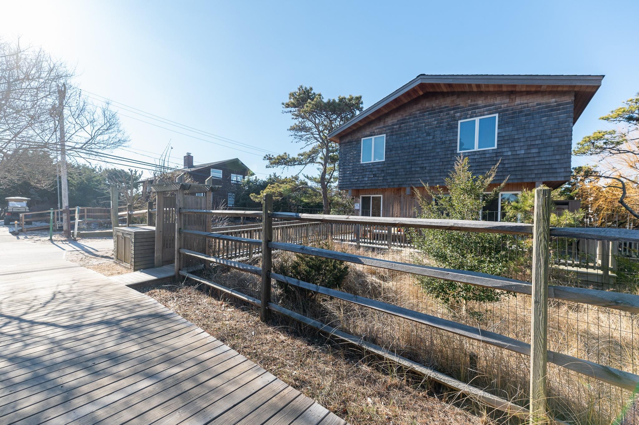 Single Family Clipper Roadway  Suffolk County, NY 11770, MLS-812247-34