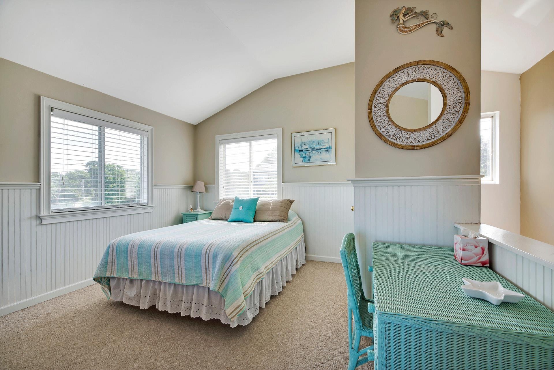 Apartment Oakhurst  Suffolk County, NY 11946, MLS-812262-11