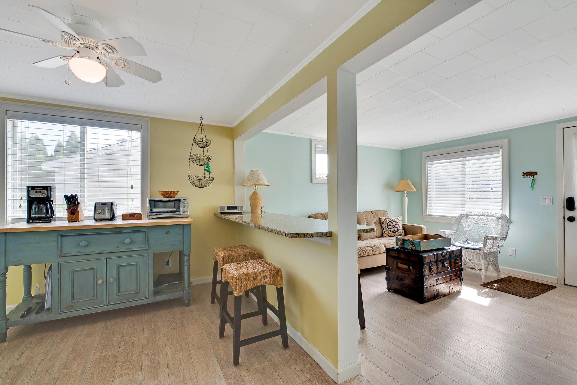 Apartment Oakhurst  Suffolk County, NY 11946, MLS-812262-8