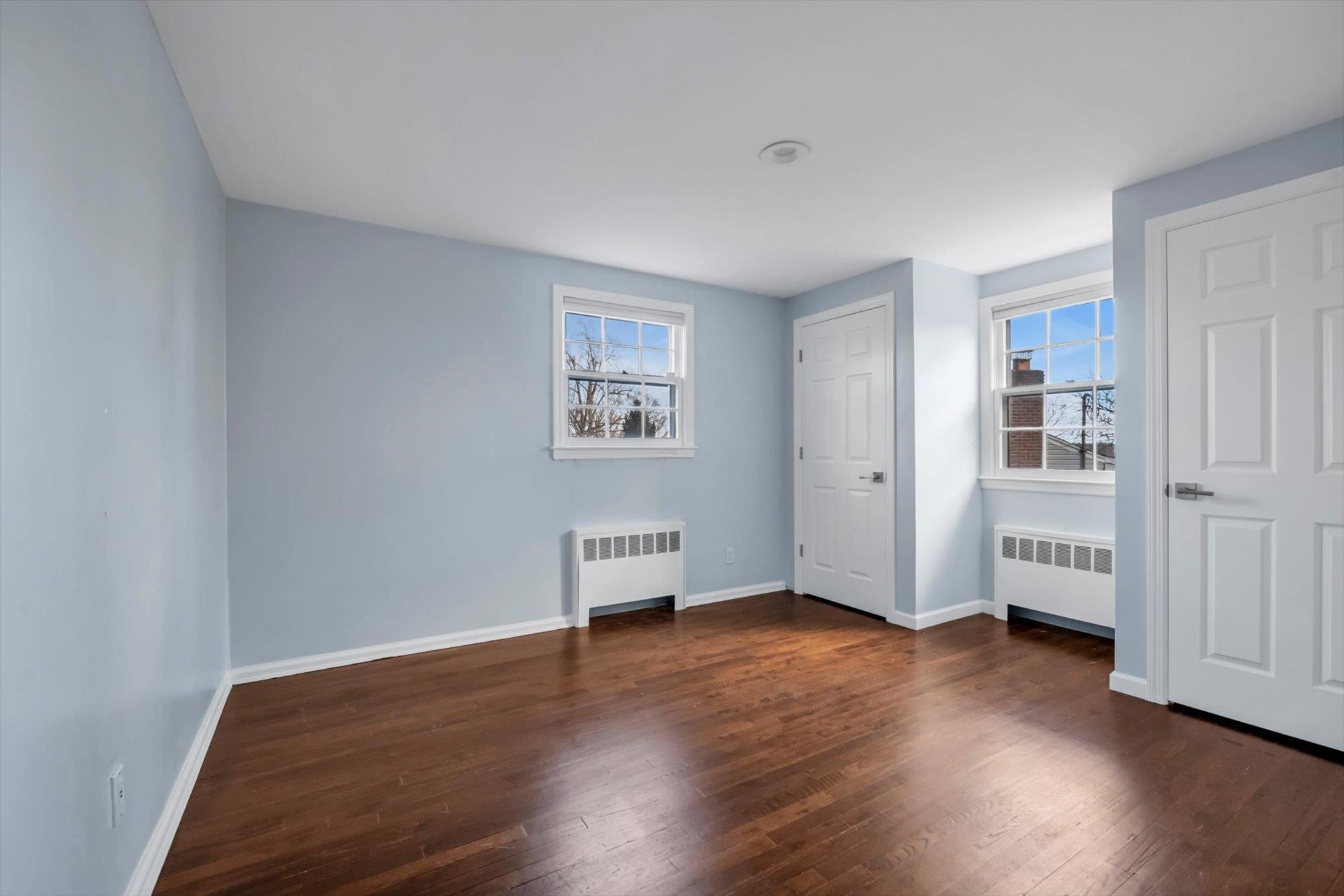 Single Family Beacon  Nassau County, NY 11050, MLS-812283-10