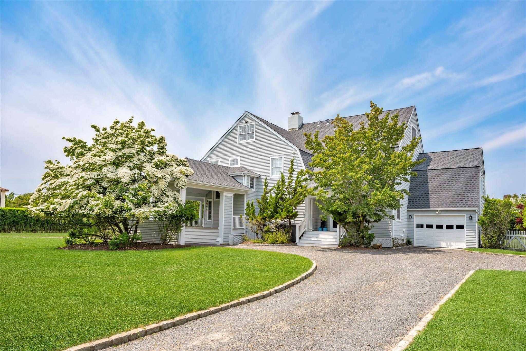 Apartment in Southampton - Oneck  Suffolk County, NY 11978