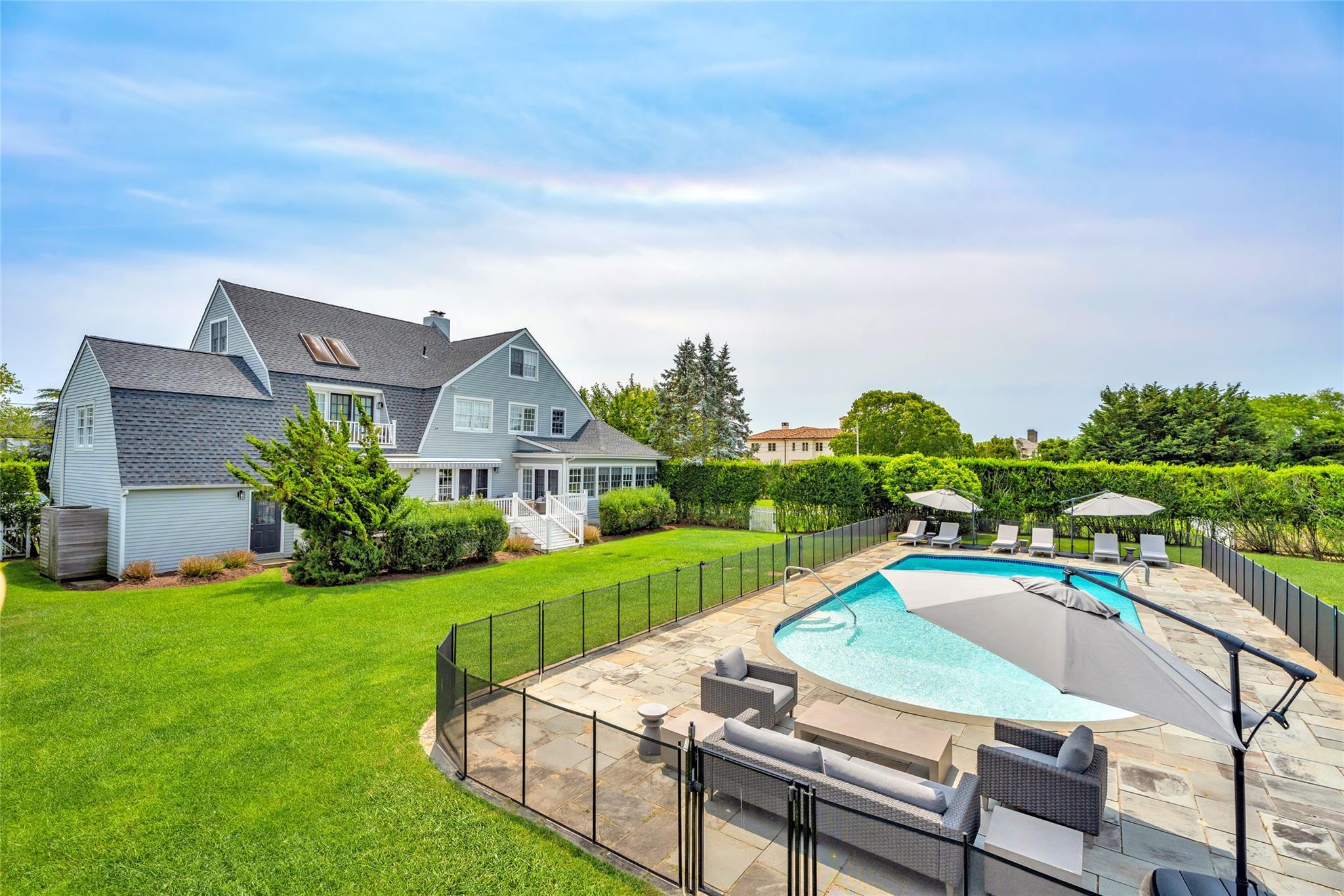 Apartment Oneck  Suffolk County, NY 11978, MLS-812333-3