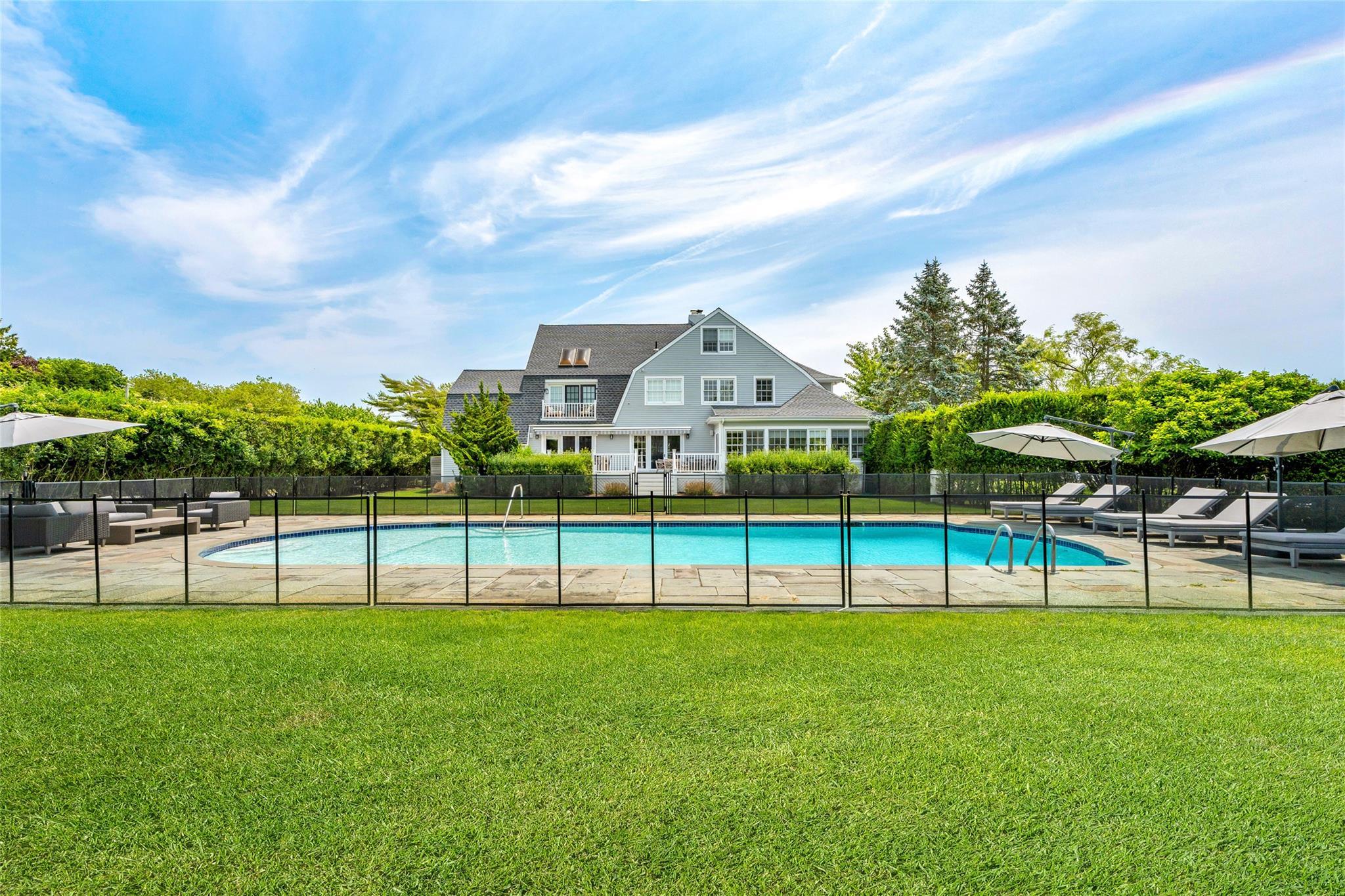 Apartment Oneck  Suffolk County, NY 11978, MLS-812333-35