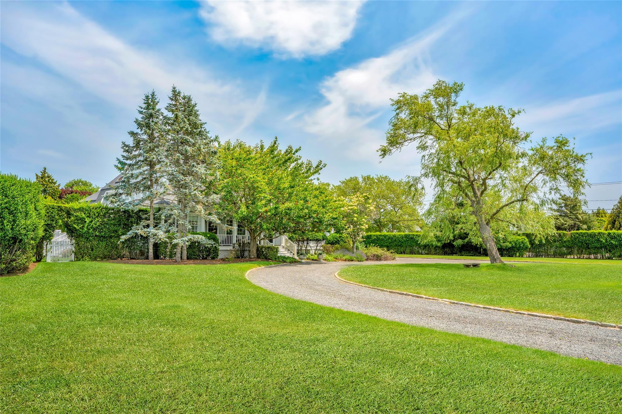 Apartment Oneck  Suffolk County, NY 11978, MLS-812333-42