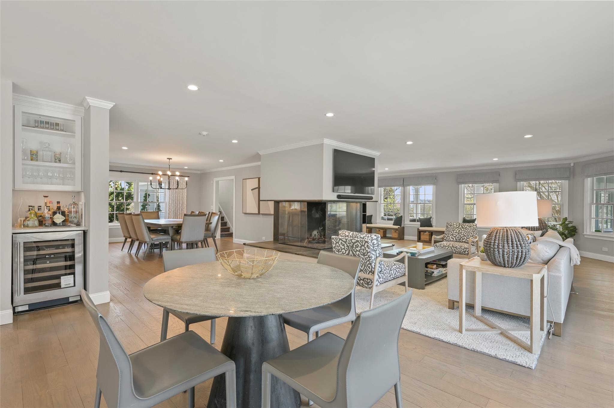 Apartment Oneck  Suffolk County, NY 11978, MLS-812333-8