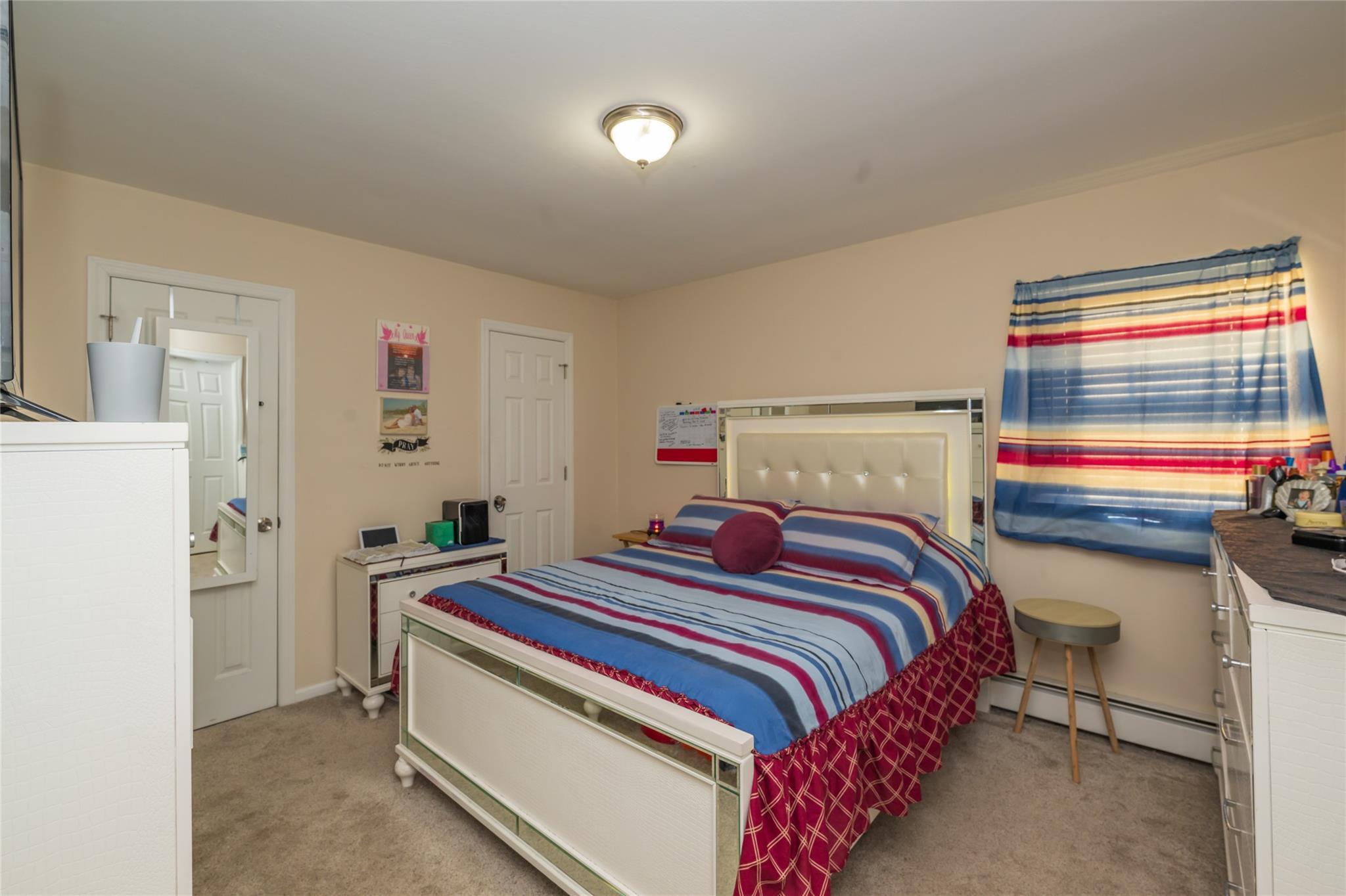 Single Family Hurstwood  Suffolk County, NY 11967, MLS-812347-33