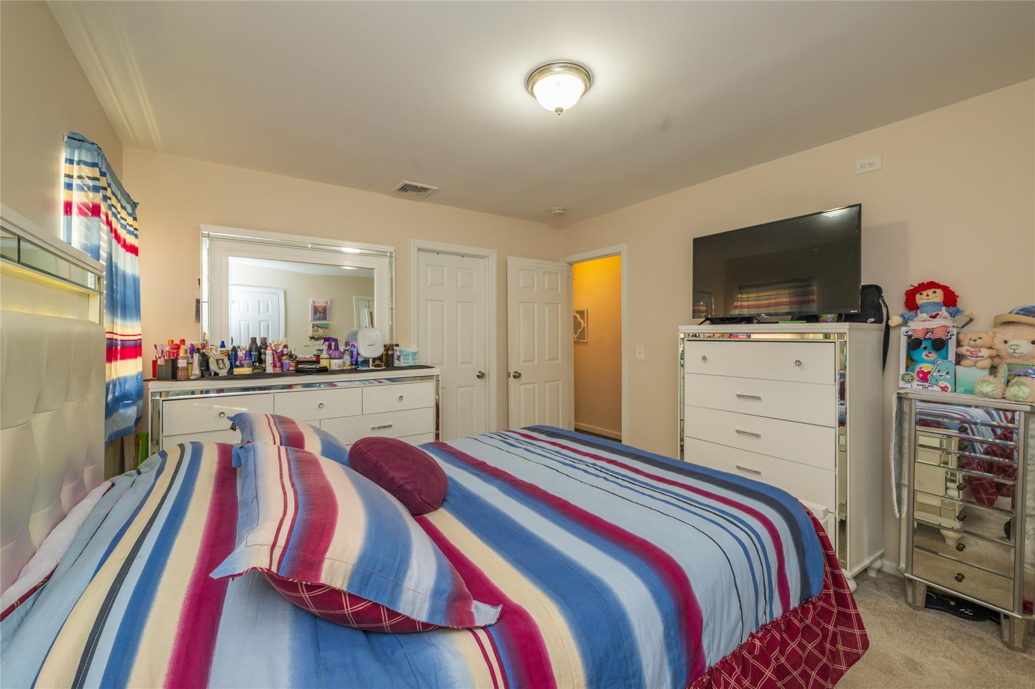 Single Family Hurstwood  Suffolk County, NY 11967, MLS-812347-35