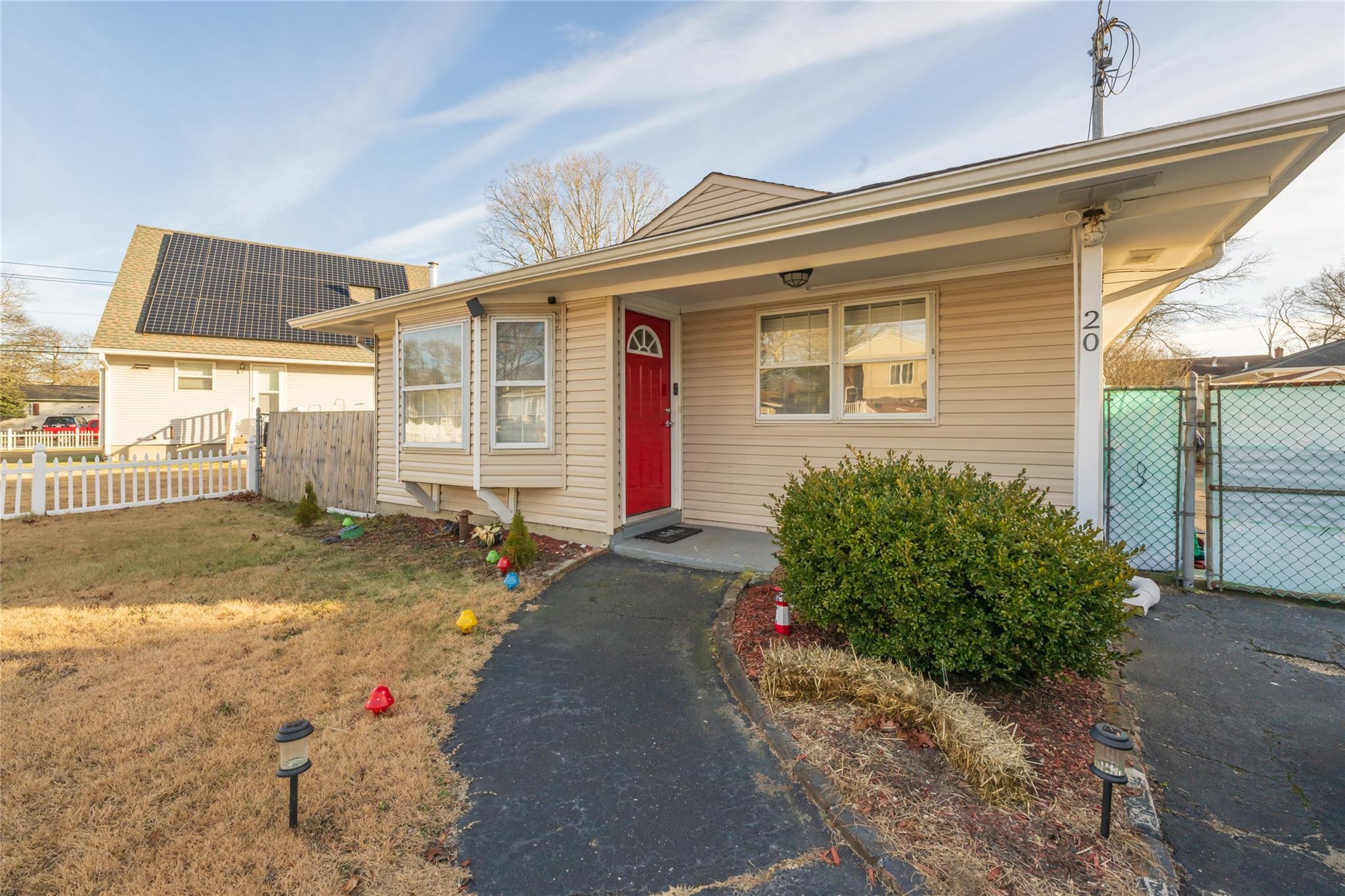 Single Family Hurstwood  Suffolk County, NY 11967, MLS-812347-8