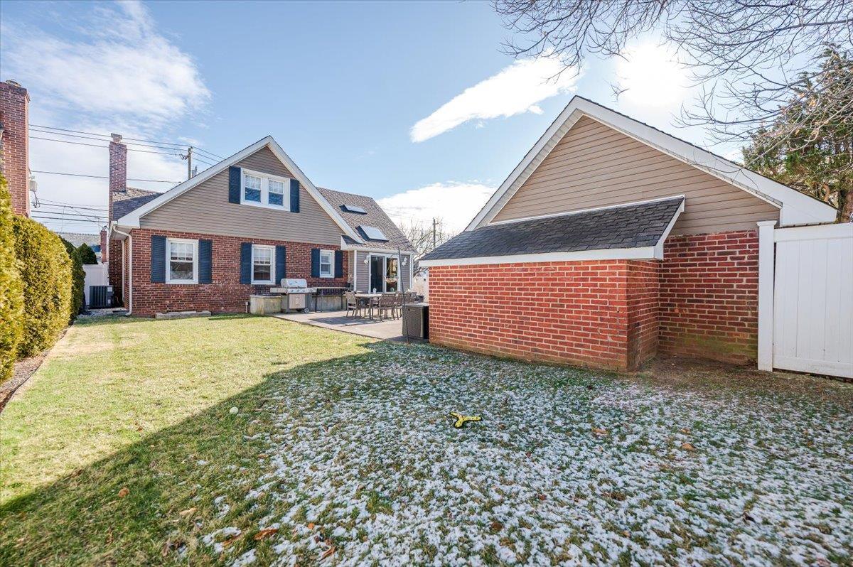 Single Family Hoffman  Nassau County, NY 11010, MLS-812398-26