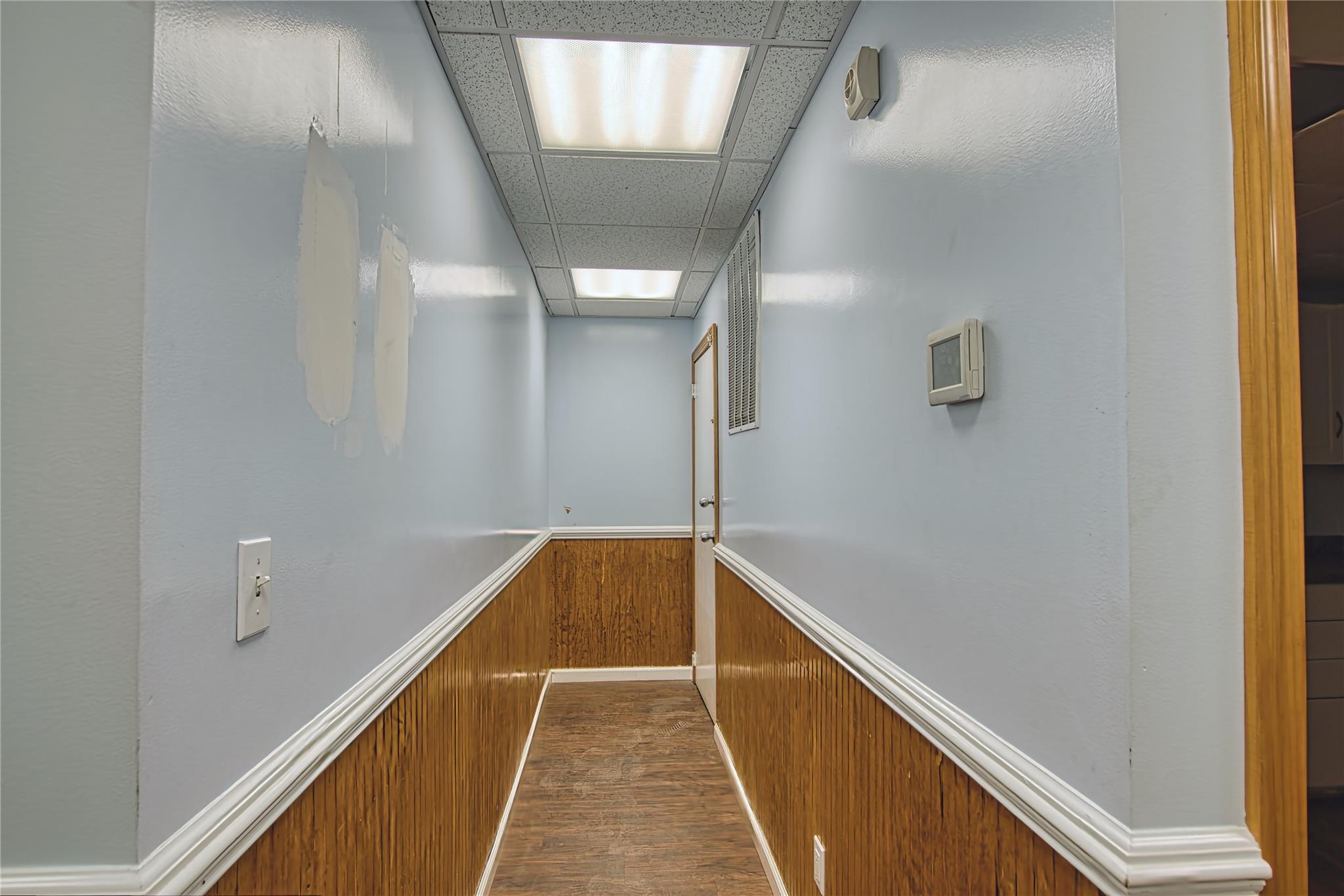 Commercial Lease Middletown  Bronx, NY 10461, MLS-812486-8