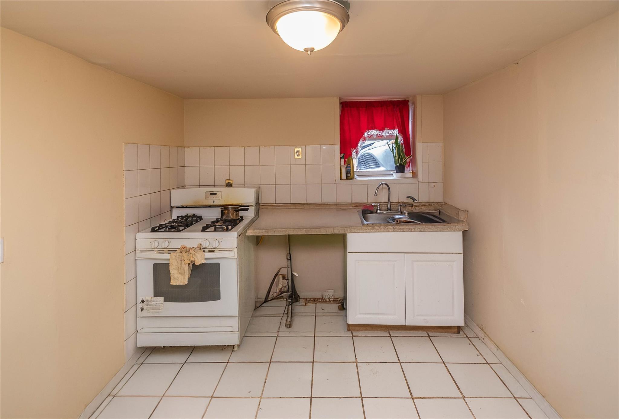 Single Family Cole  Rockland County, NY 10977, MLS-812496-34