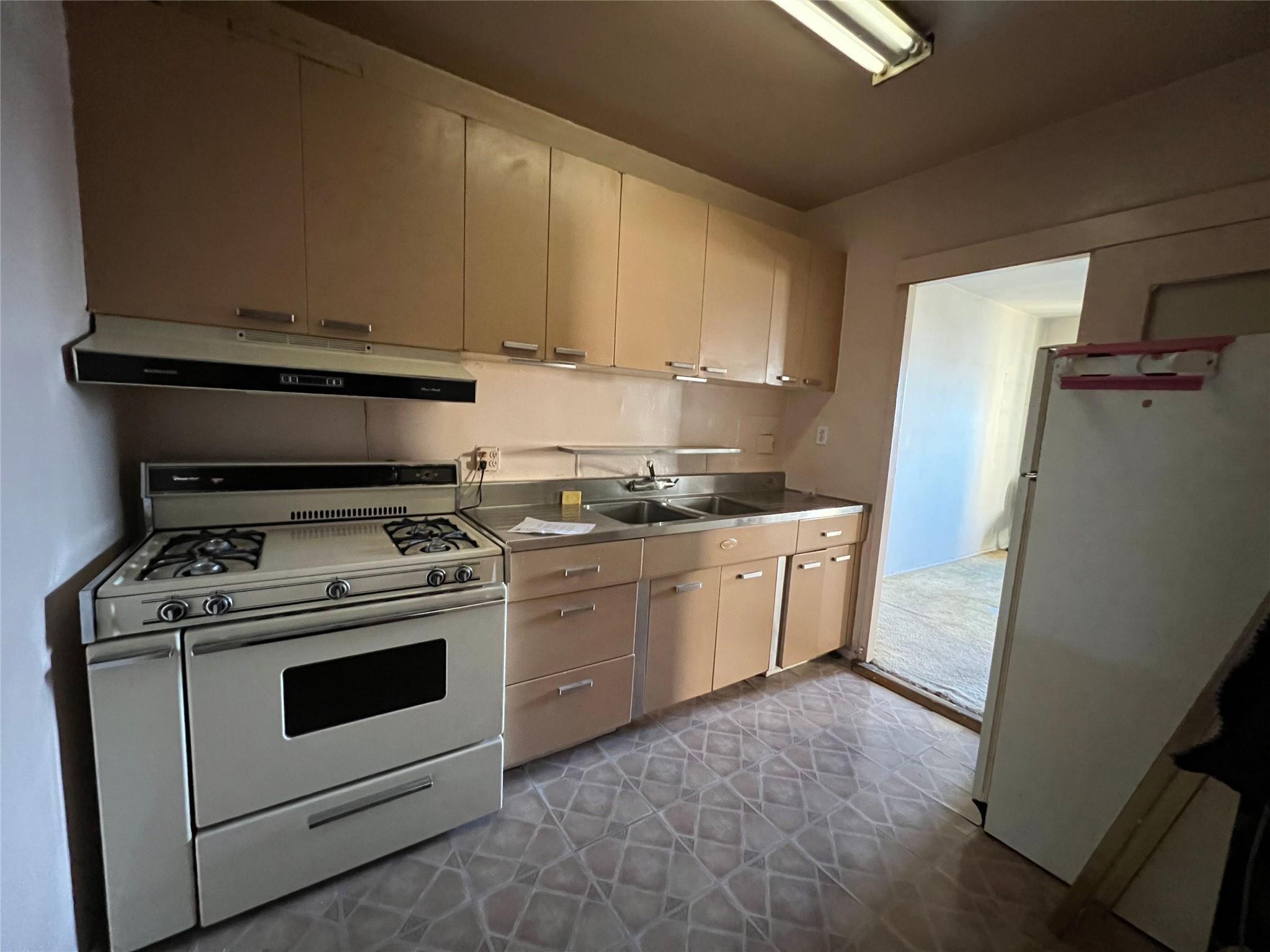 Coop Fordham Hill  Bronx, NY 10468, MLS-812544-15