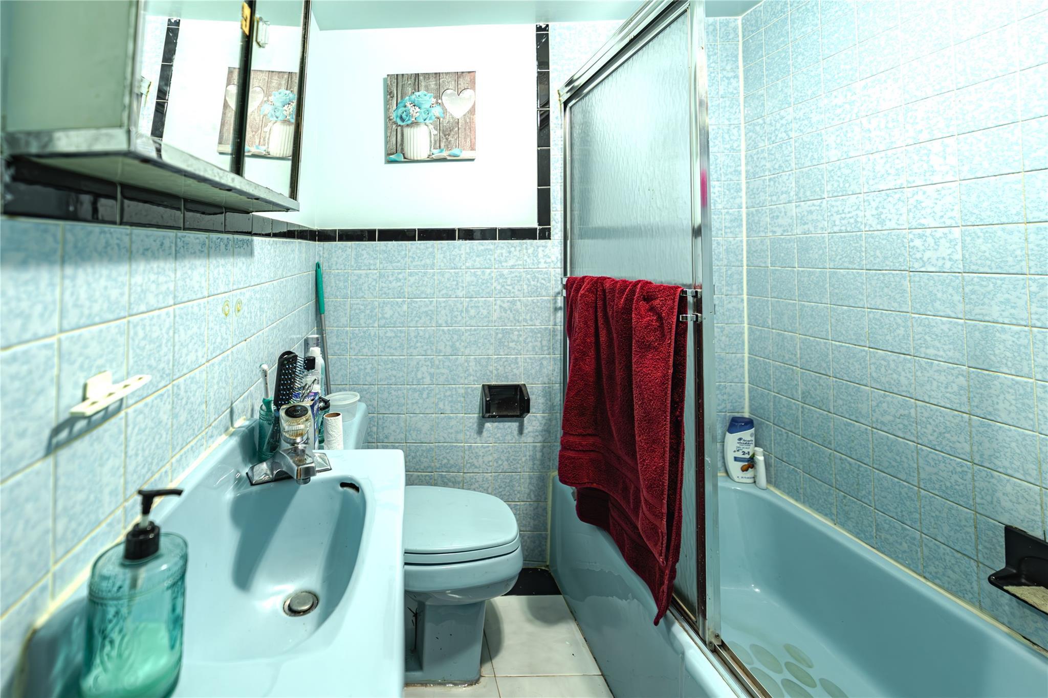 Single Family 59th  Queens, NY 11378, MLS-812717-14
