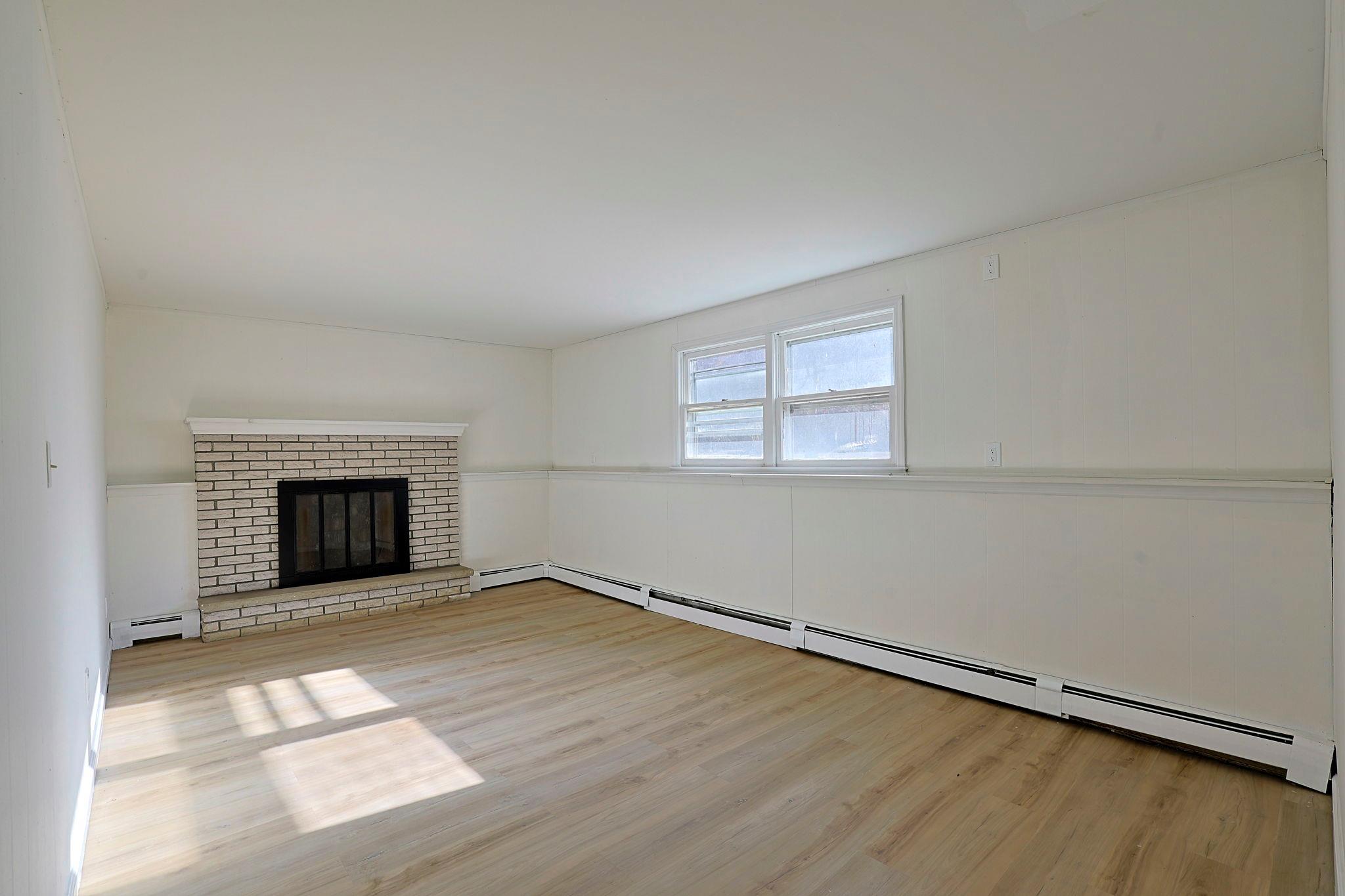 Single Family Jessen  Dutchess County, NY 12508, MLS-812718-15