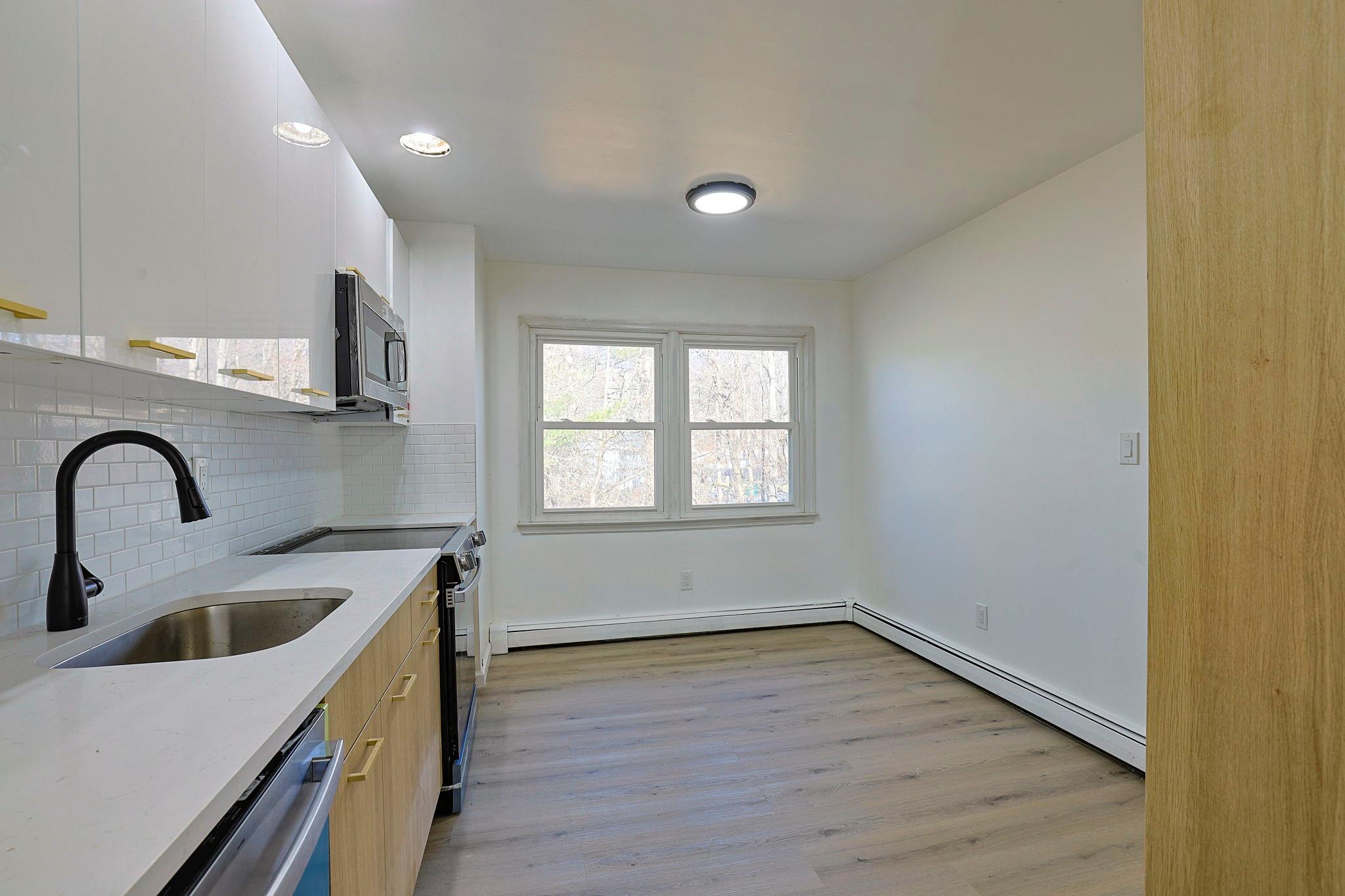 Single Family Jessen  Dutchess County, NY 12508, MLS-812718-8