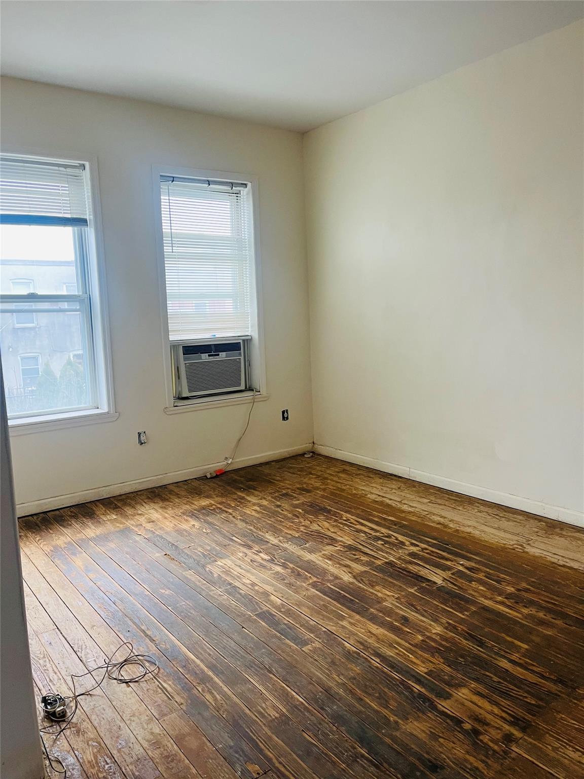 Single Family 60  Queens, NY 11378, MLS-812783-9