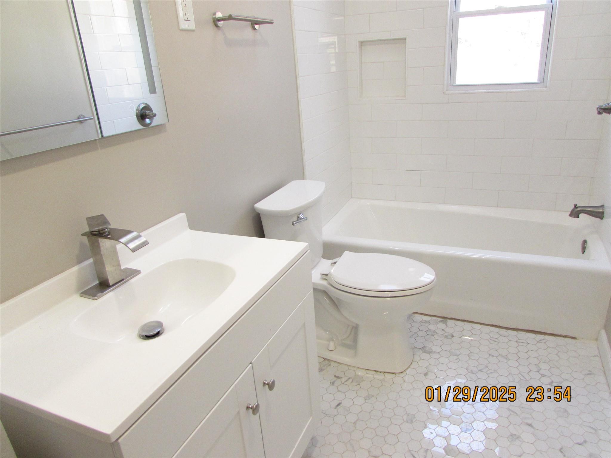 Single Family Candlewood  Westchester County, NY 10710, MLS-812853-13