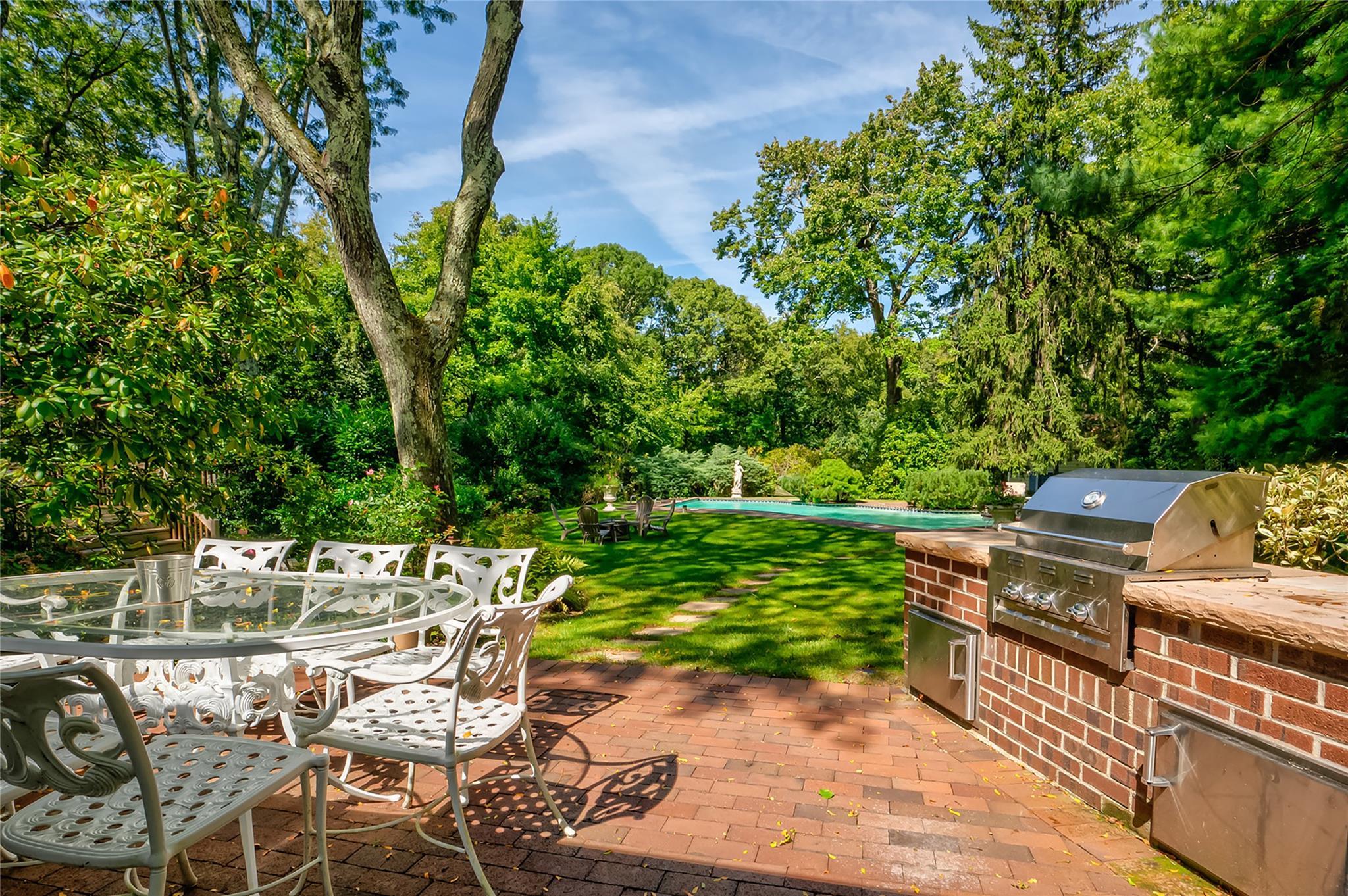 Single Family Hemlock  Nassau County, NY 11771, MLS-812875-33