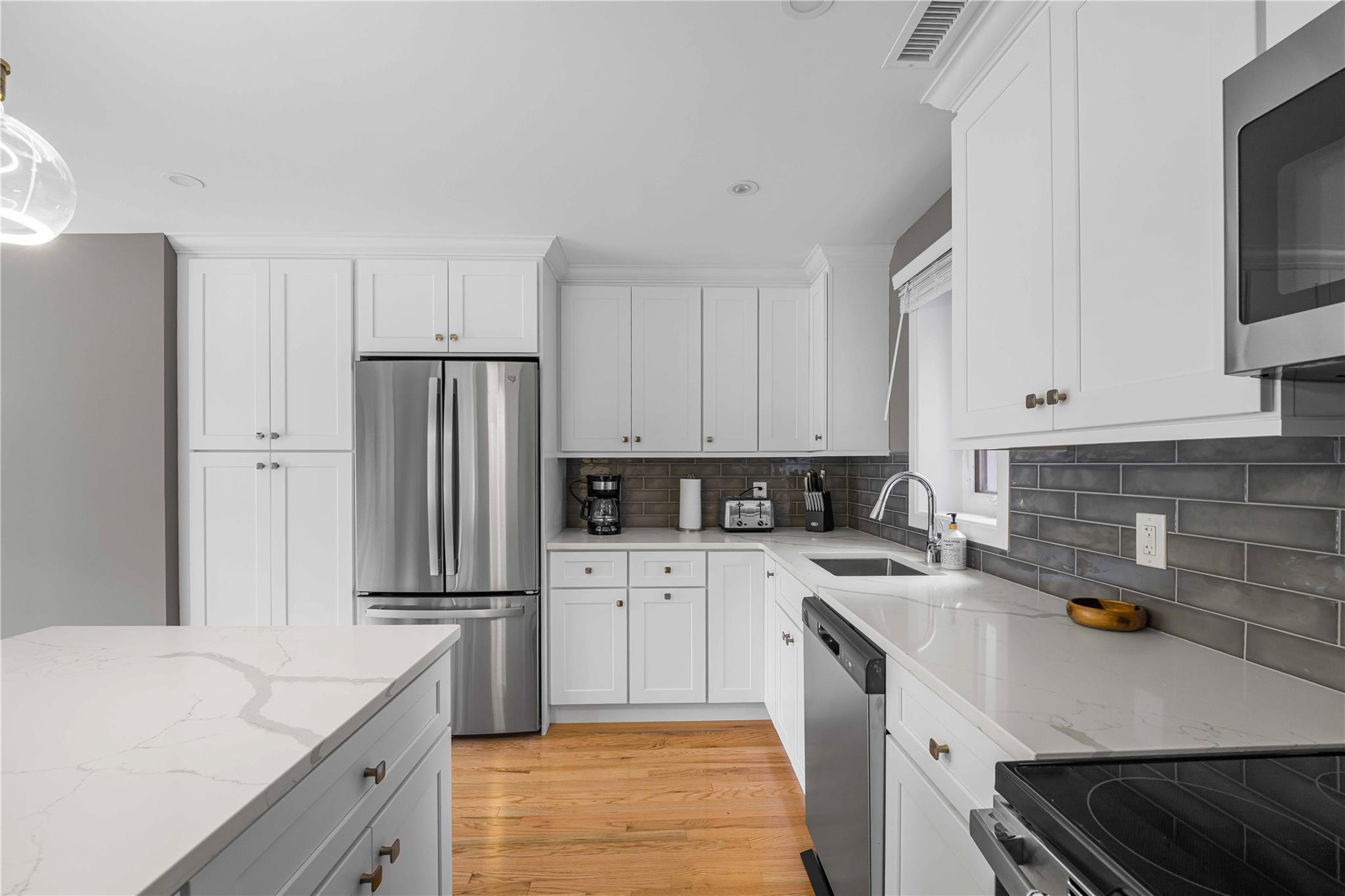 Single Family Hornbeck  Dutchess County, NY 12603, MLS-812922-8