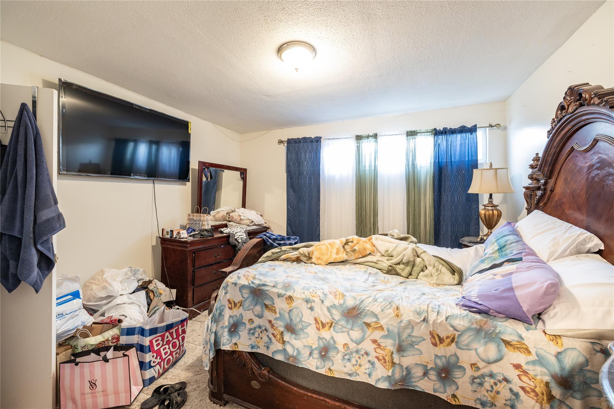 Single Family Foch  Queens, NY 11412, MLS-812998-11