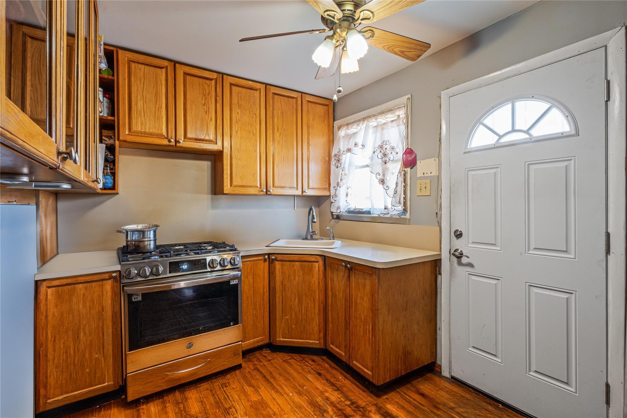 Single Family Sayres  Queens, NY 11433, MLS-813035-7