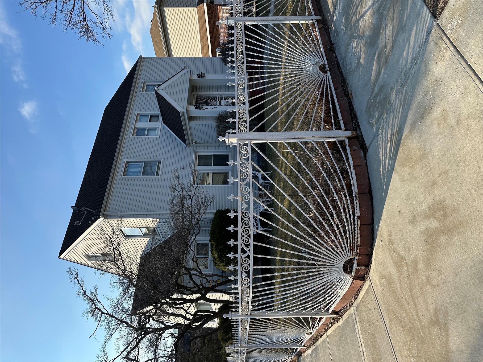 Single Family Memphis  Queens, NY 11422, MLS-813068-2