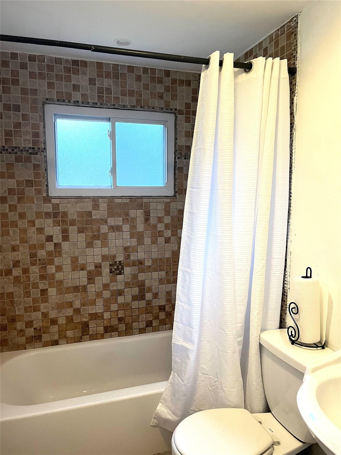 Single Family Sagewood  Suffolk County, NY 11967, MLS-813078-17