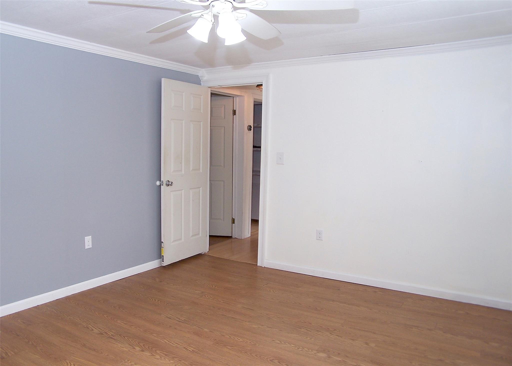 Single Family Avenue B  Suffolk County, NY 11741, MLS-813176-8
