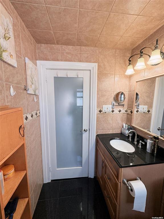 Single Family 207th  Queens, NY 11428, MLS-813215-15