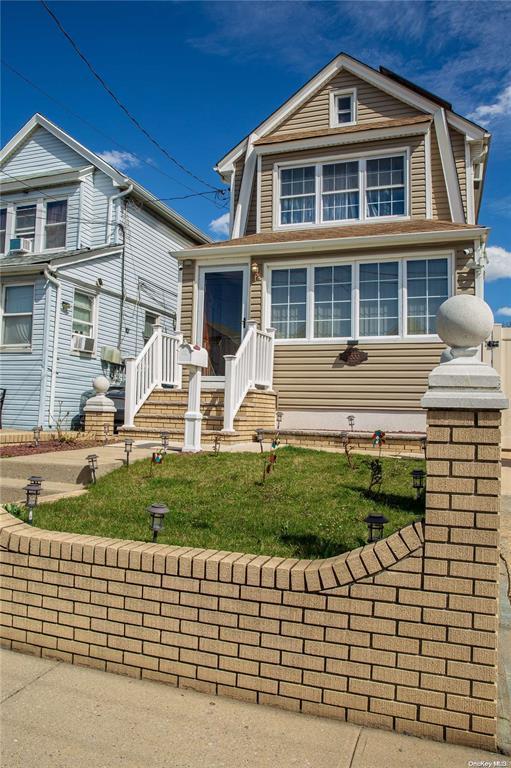 Single Family 207th  Queens, NY 11428, MLS-813215-24