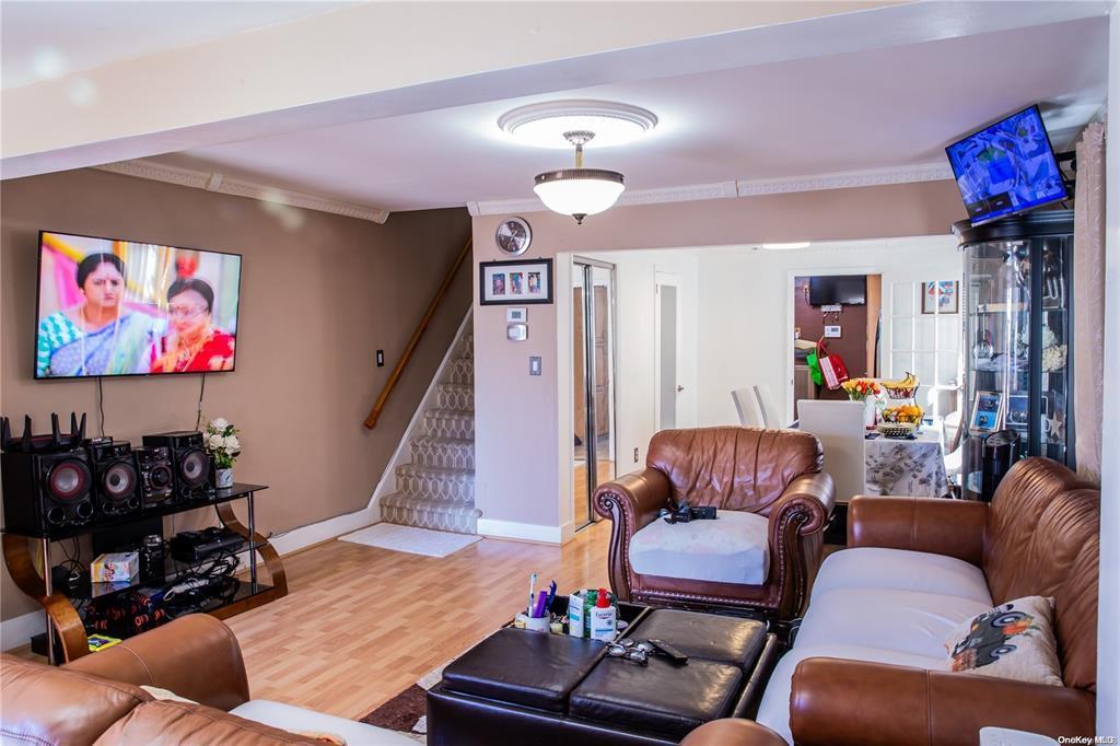 Single Family 207th  Queens, NY 11428, MLS-813215-6
