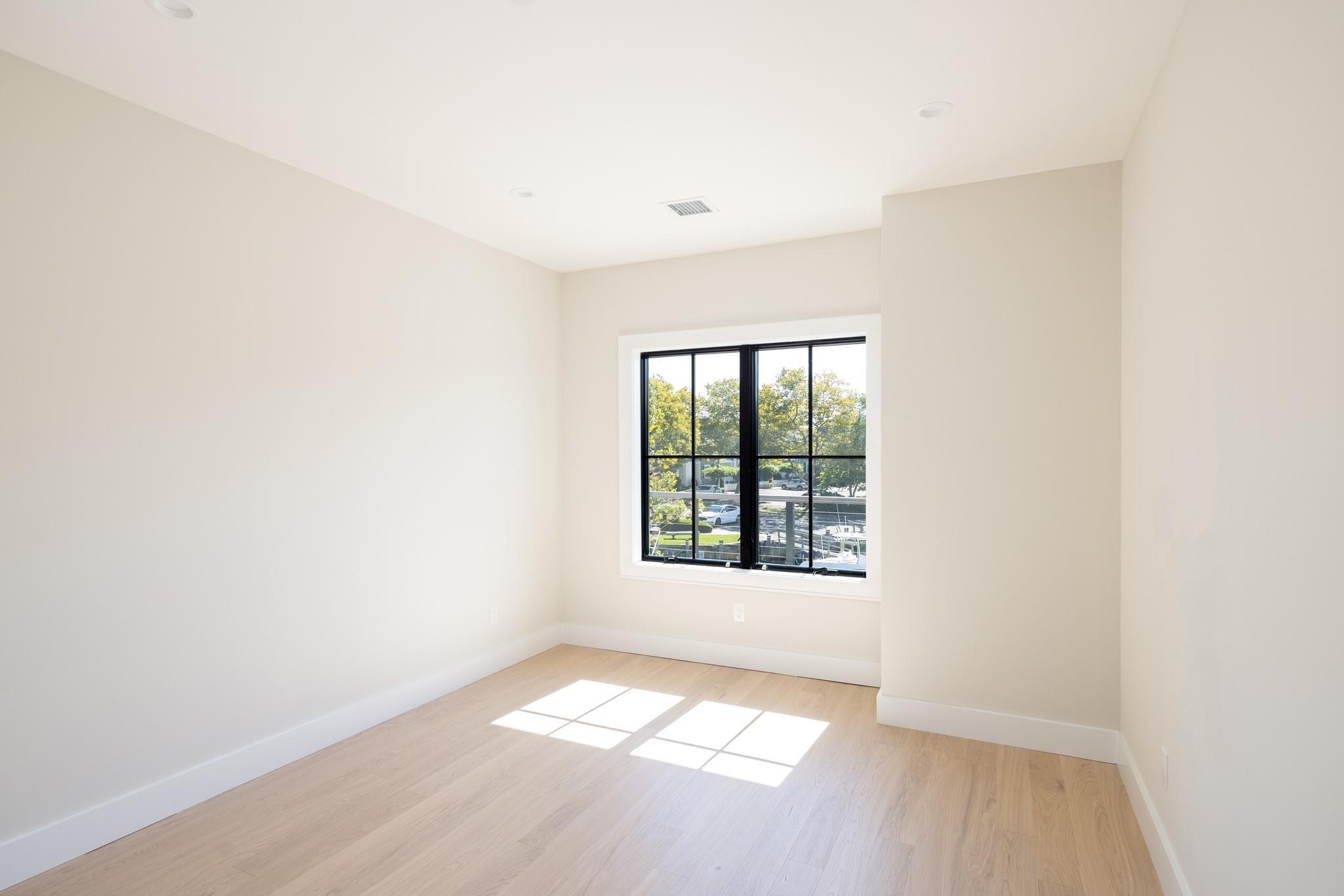 Condo Sterling  Suffolk County, NY 11944, MLS-813226-11