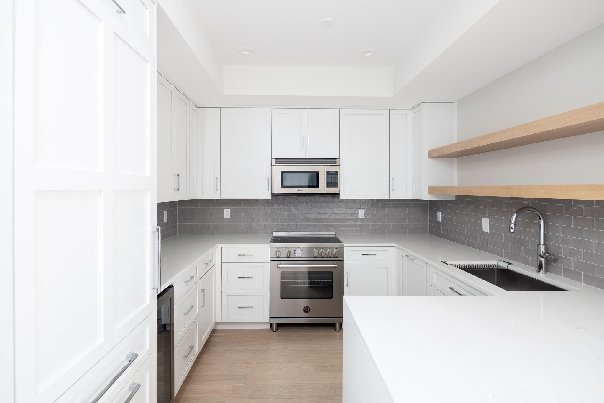 Condo Sterling  Suffolk County, NY 11944, MLS-813226-8