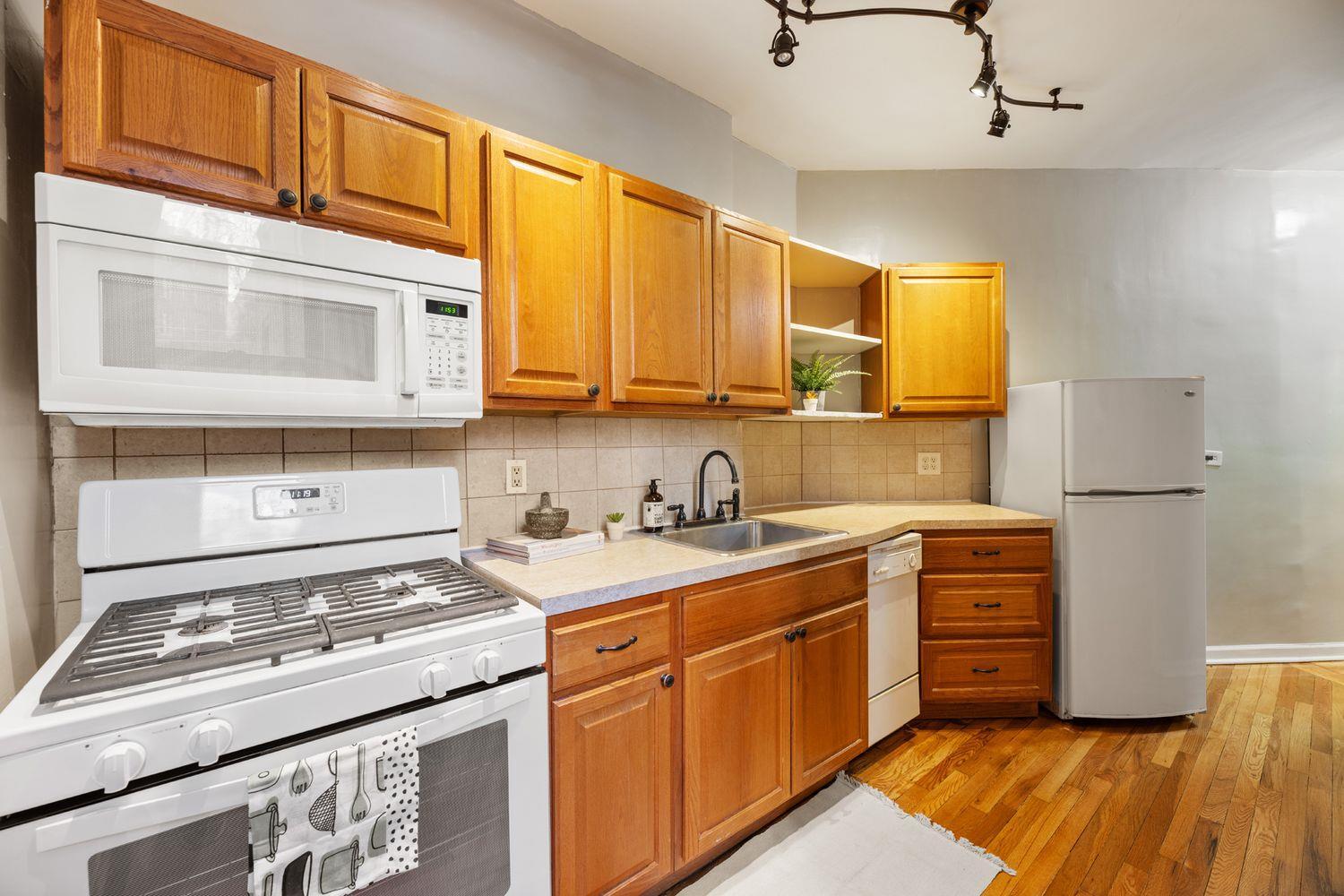 Coop Waldo  Bronx, NY 10463, MLS-813346-2