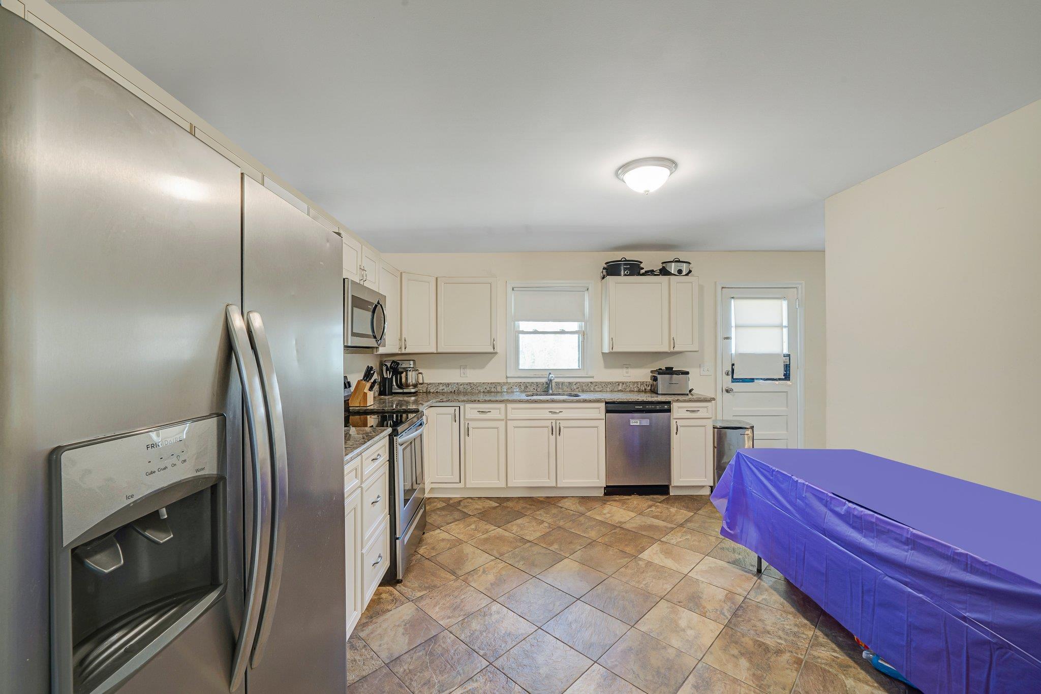 Single Family Stuart  Suffolk County, NY 11967, MLS-813398-10