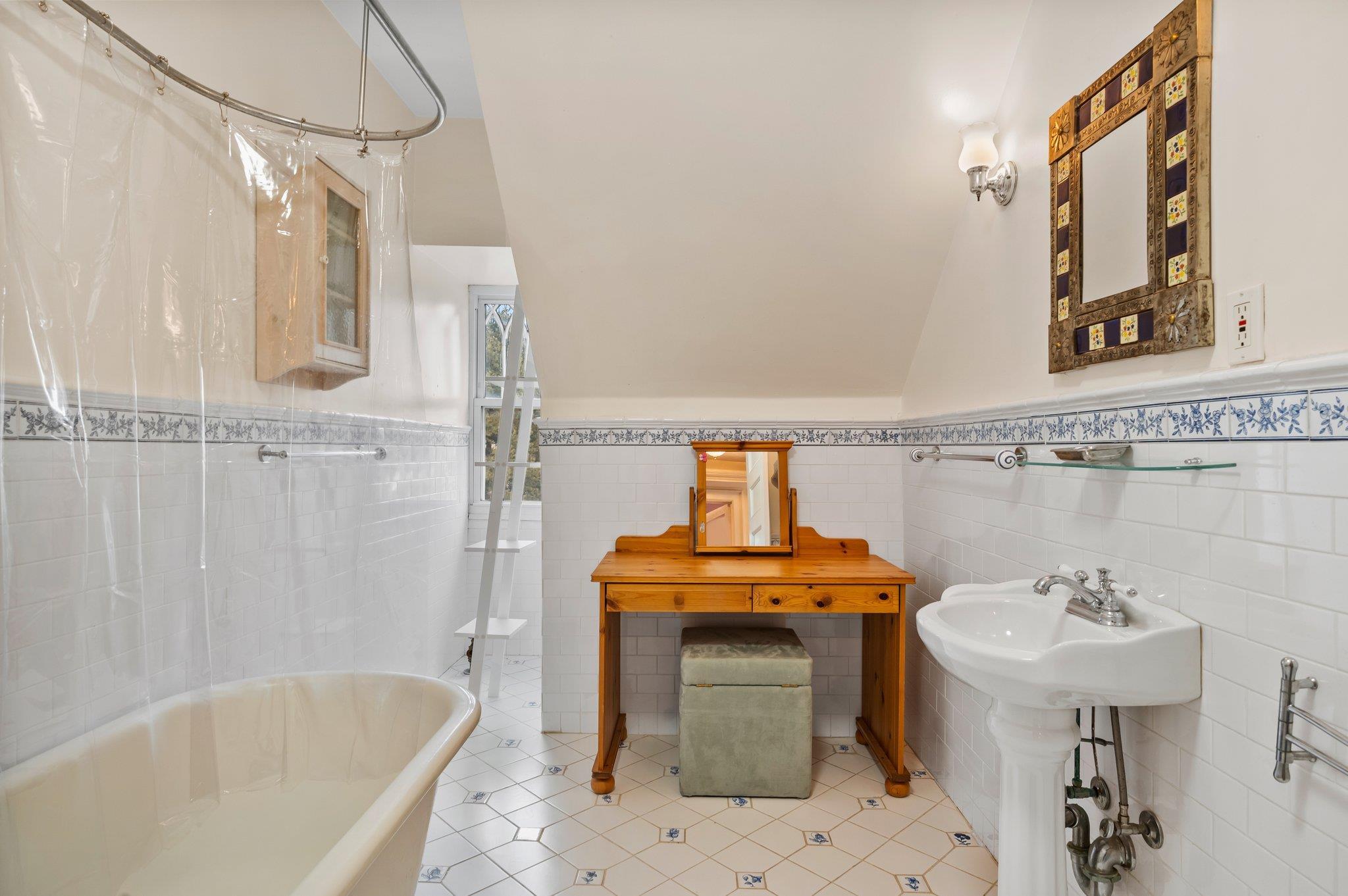 Single Family Vermont  Westchester County, NY 10606, MLS-813420-23
