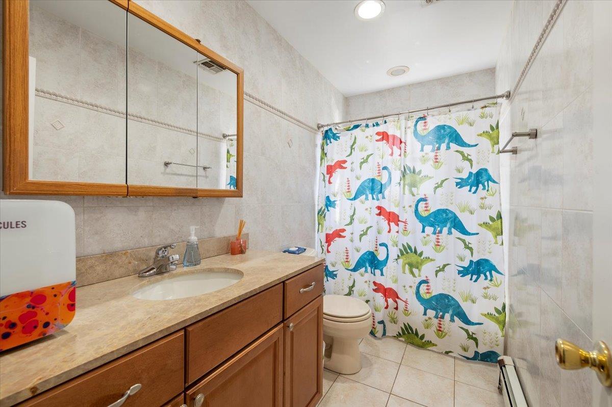 Single Family Brook  Nassau County, NY 11710, MLS-813472-15