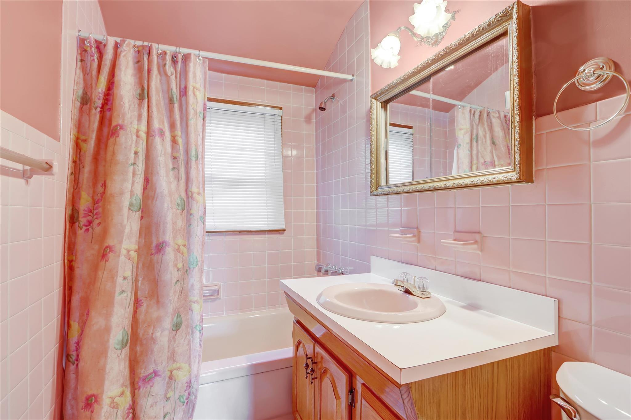 Single Family 136th  Queens, NY 11422, MLS-813475-15