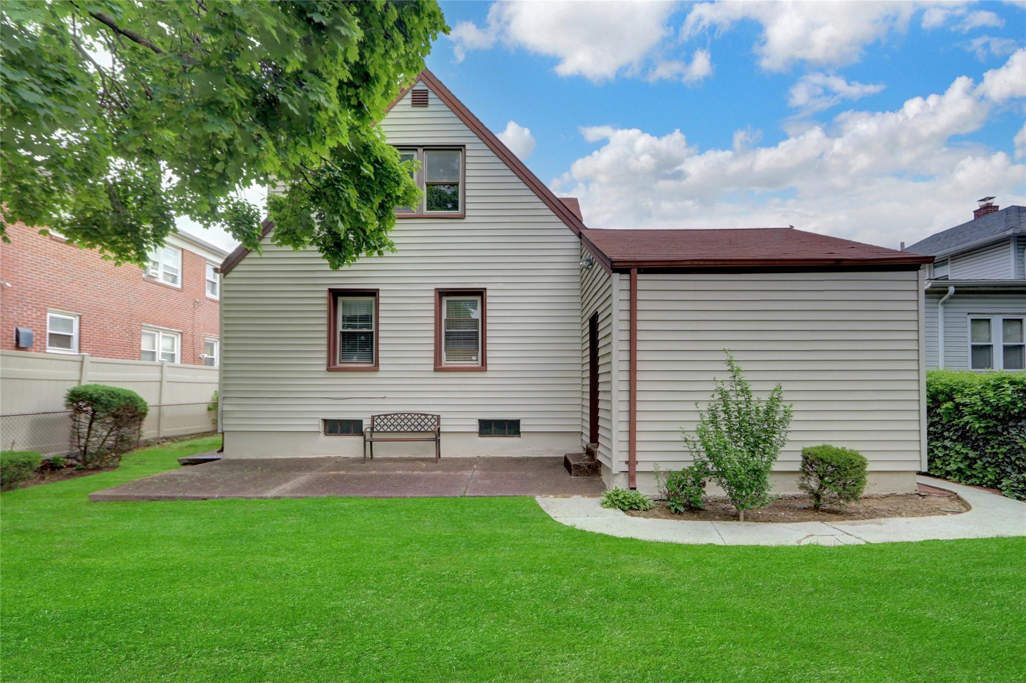 Single Family 136th  Queens, NY 11422, MLS-813475-18