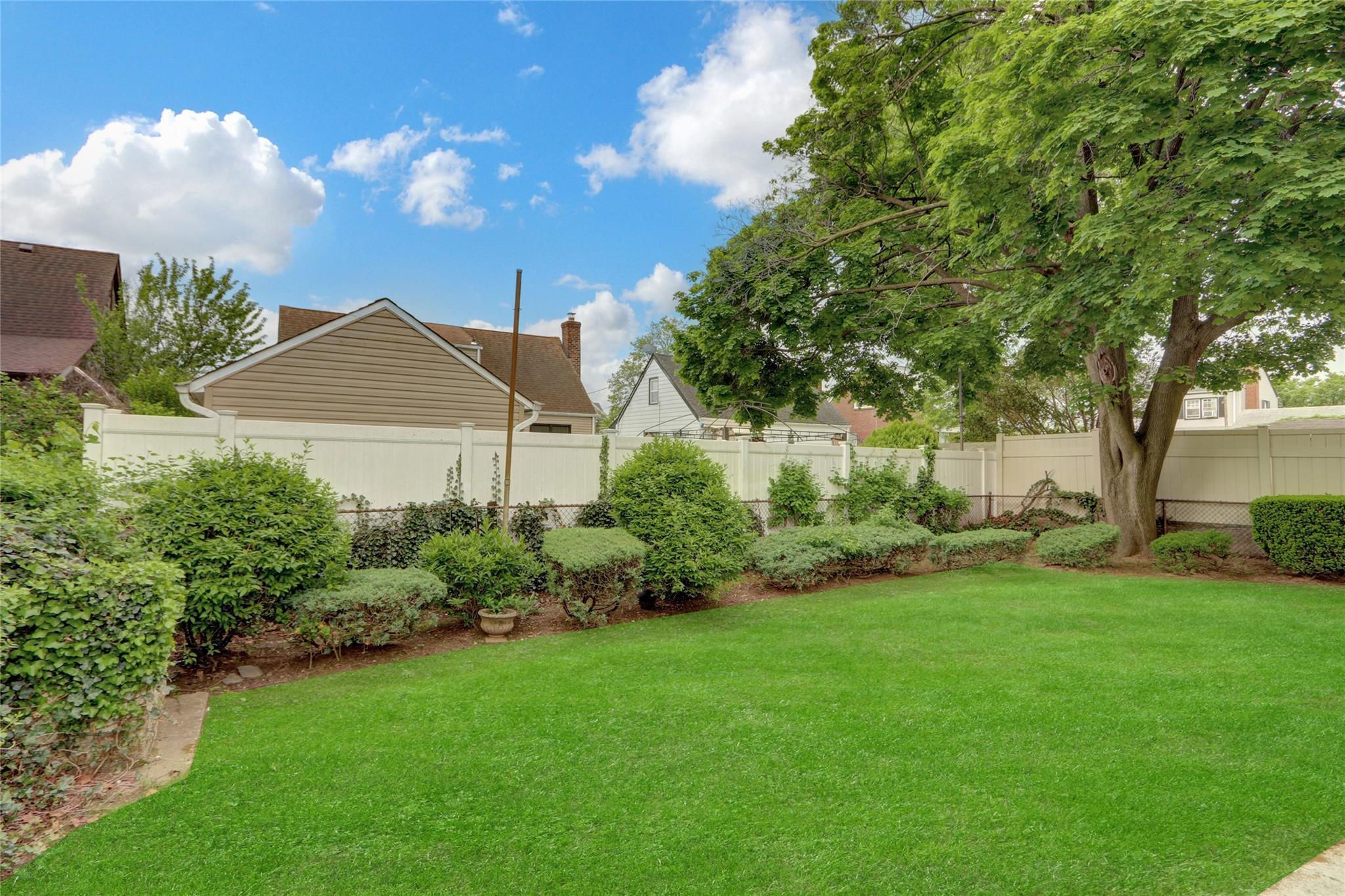Single Family 136th  Queens, NY 11422, MLS-813475-19
