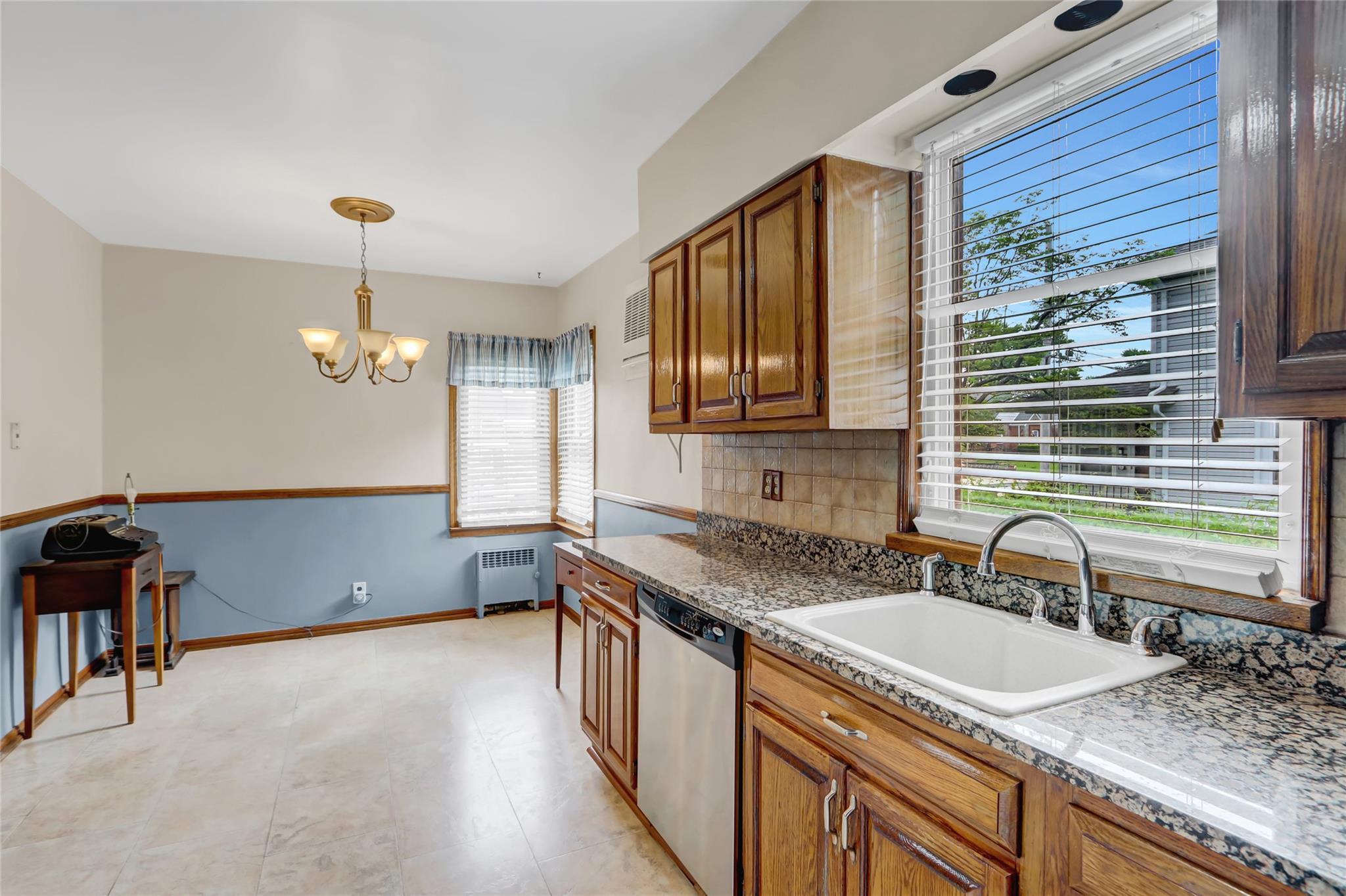 Single Family 136th  Queens, NY 11422, MLS-813475-8