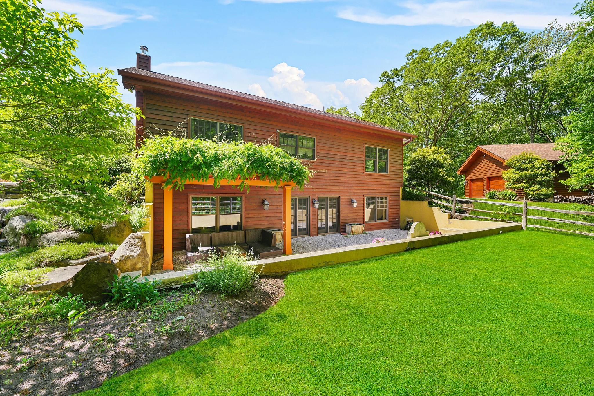 Single Family Saddle Brook  Westchester County, NY 10560, MLS-813614-40