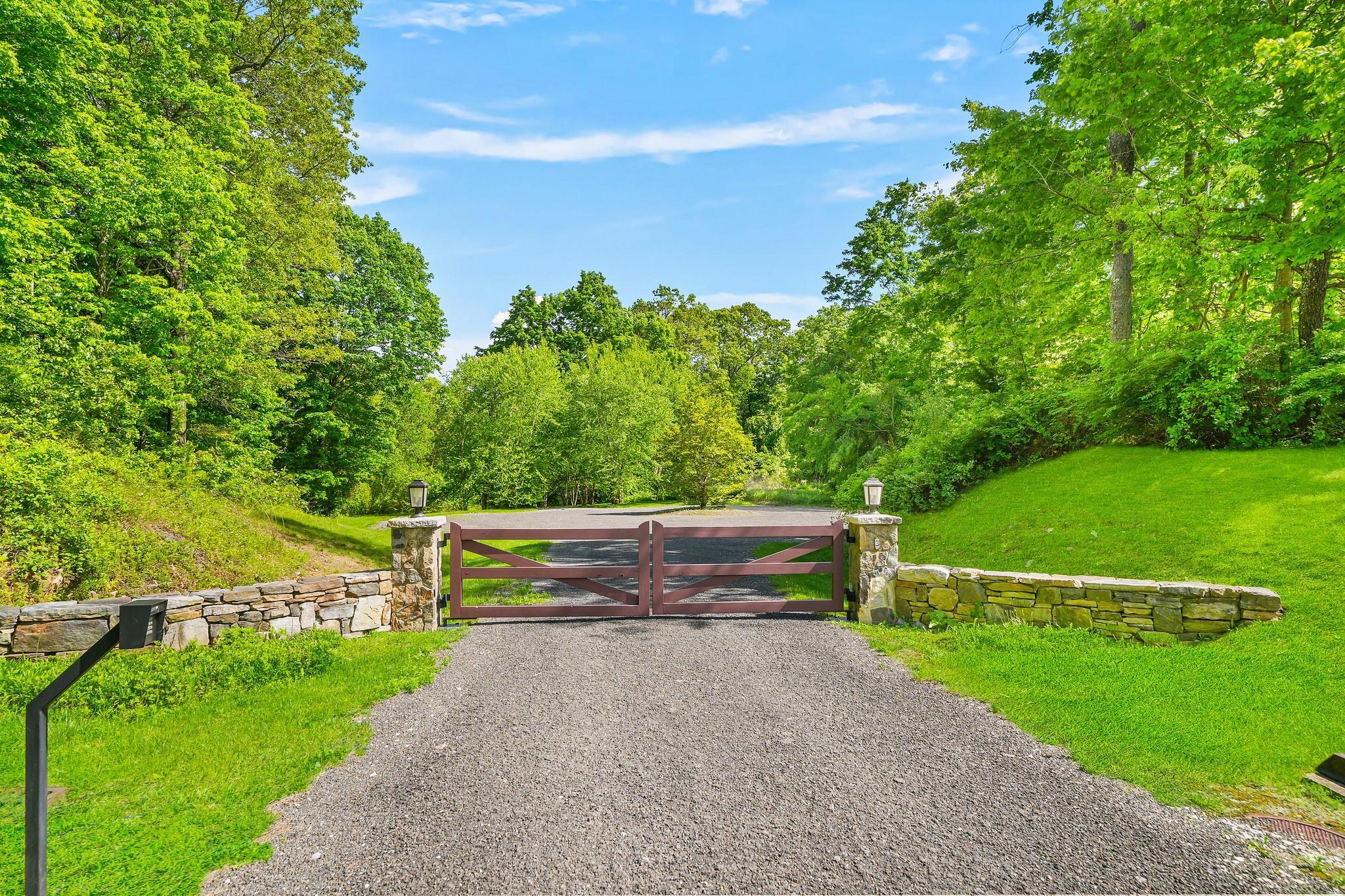 Single Family Saddle Brook  Westchester County, NY 10560, MLS-813614-45