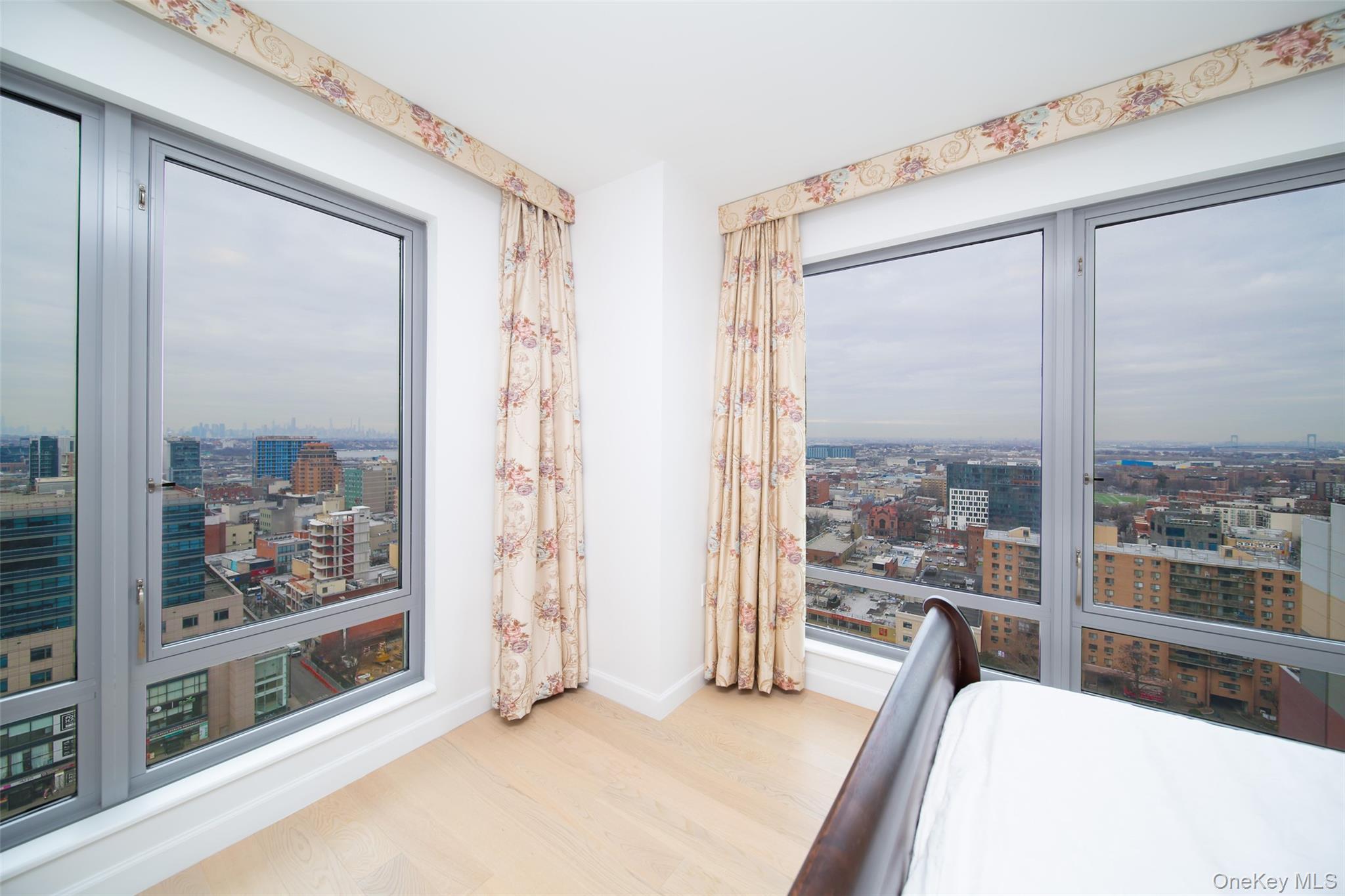 Condo 39th  Queens, NY 11354, MLS-813745-18