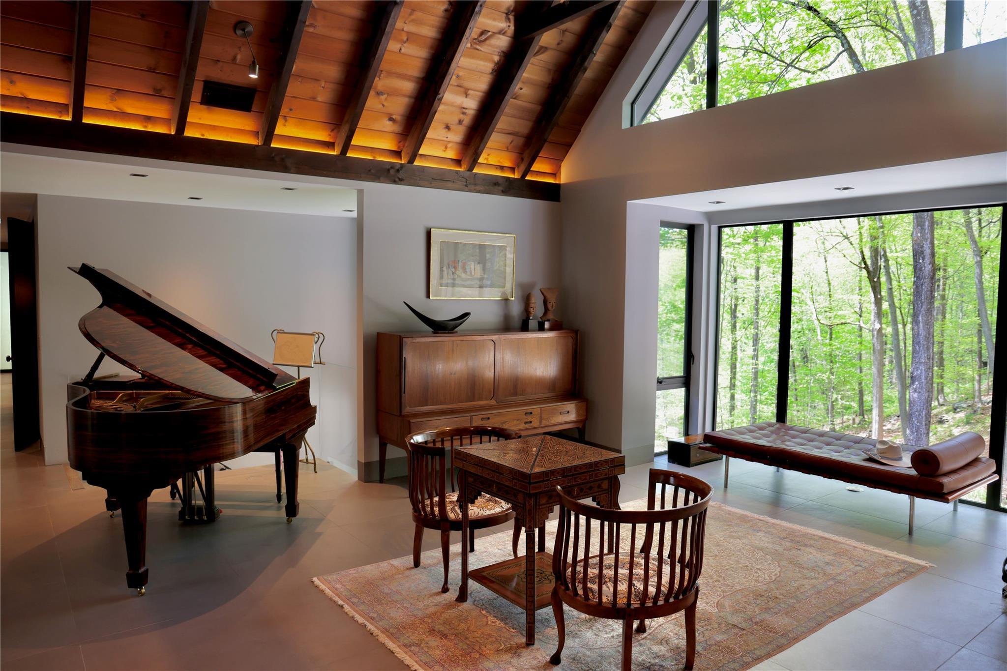 Single Family Indian Hill  Westchester County, NY 10576, MLS-813754-12