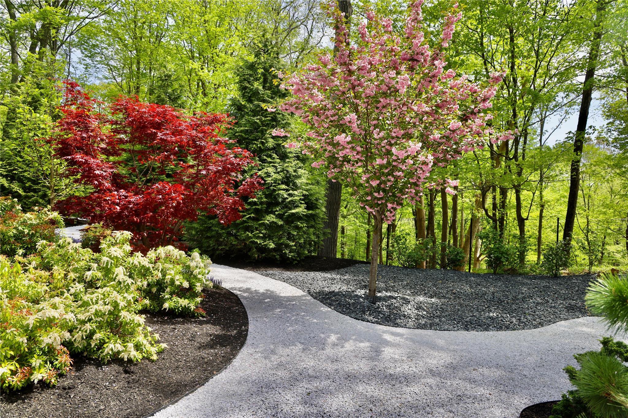 Single Family Indian Hill  Westchester County, NY 10576, MLS-813754-30