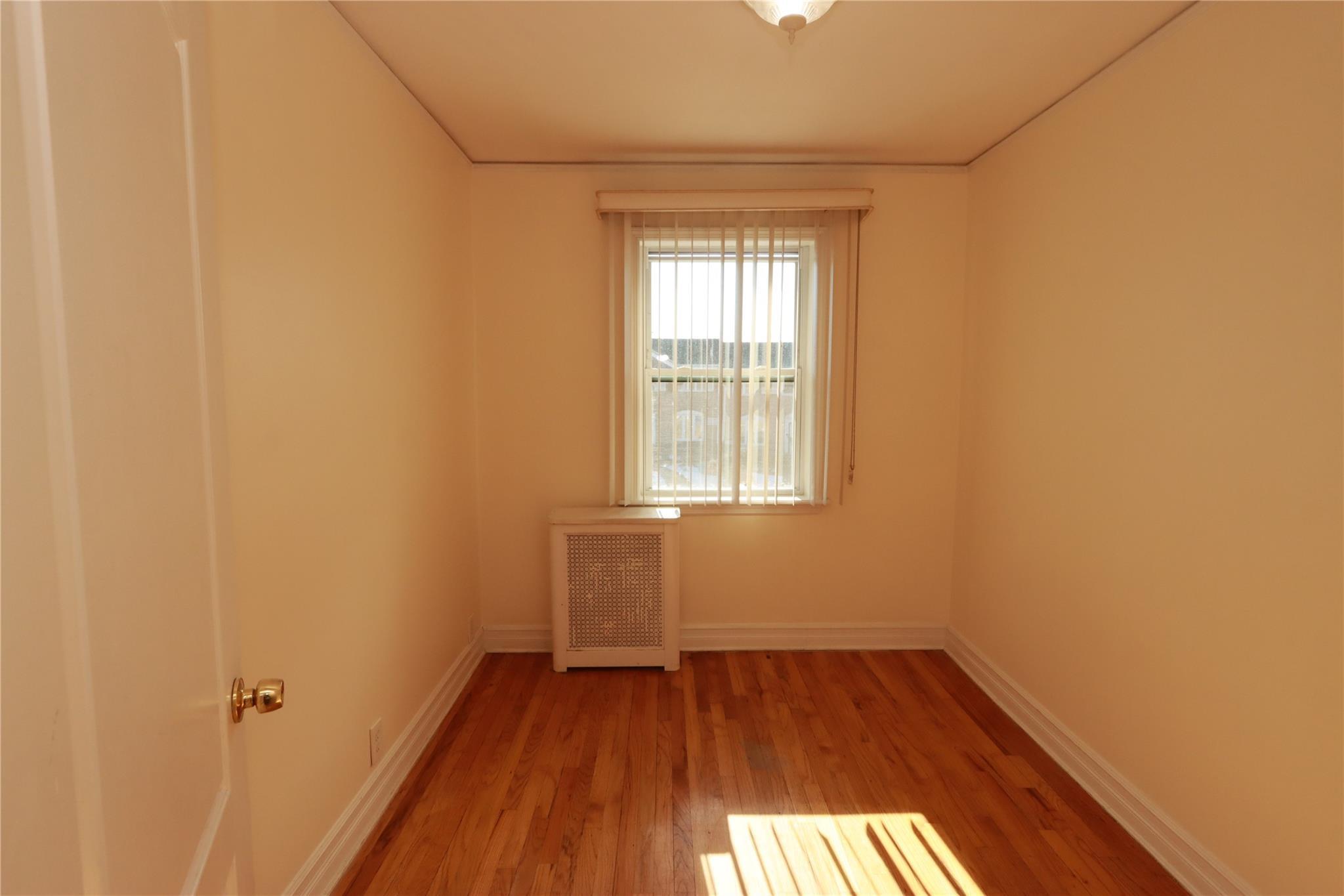 Single Family 71  Queens, NY 11367, MLS-813777-10